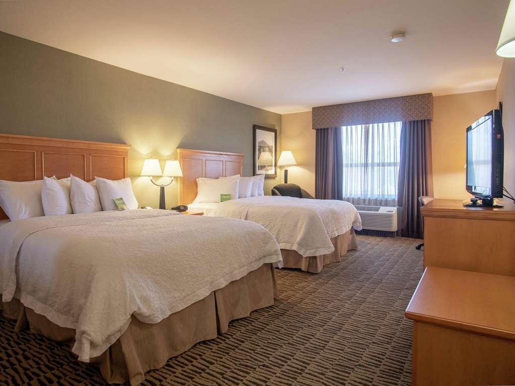 Hampton Inn By Hilton Kamloops Habitación foto