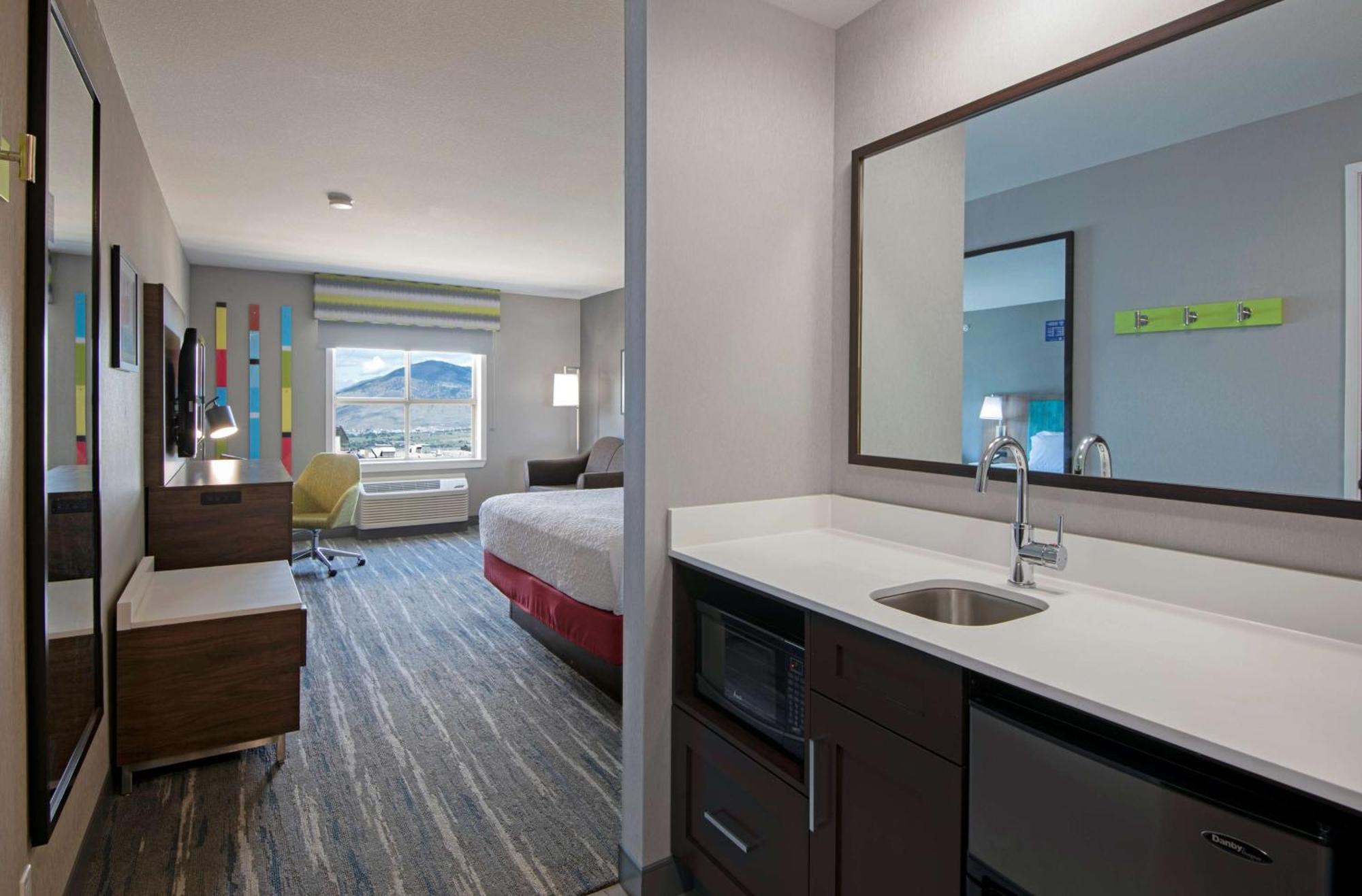 Hampton Inn By Hilton Kamloops Exterior foto