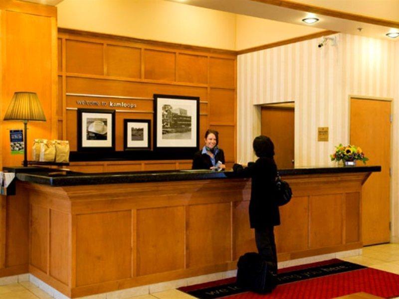 Hampton Inn By Hilton Kamloops Exterior foto